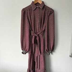 Max Studio Boho Maxi Dress XS with ties waist and Collar